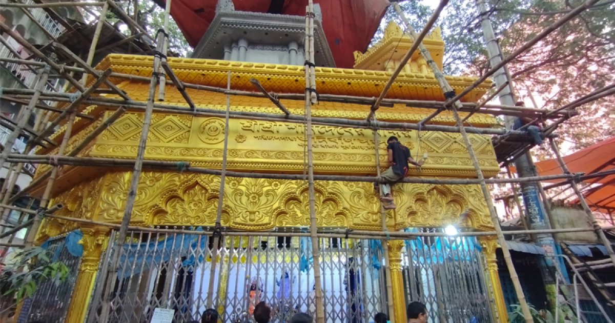রাজধানীতে দুর্গোৎসবের আমেজ, চলছে পূর্ব প্রস্তুতি