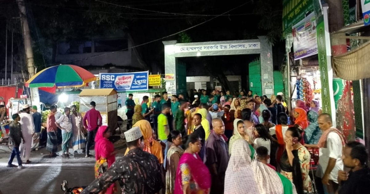 জেনেভা ক্যাম্পে যৌথবাহিনীর অভিযানে গ্রেফতার ৩২, ককটেল-অস্ত্রসহ মাদকদ্রব্য উদ্ধার