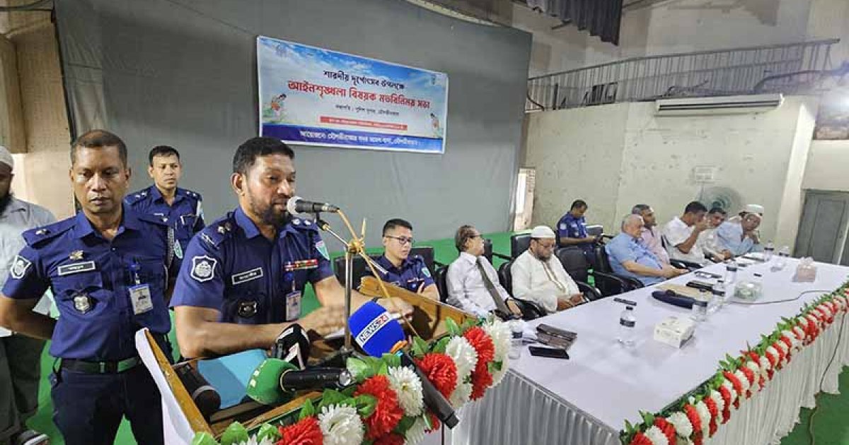 ‘এআই দিয়ে তৈরি পূজামণ্ডপে হামলা ও মূর্তি ভাঙচুরের ছবি ছড়ানোর প্রস্তুতি নিচ্ছে অনেকে’