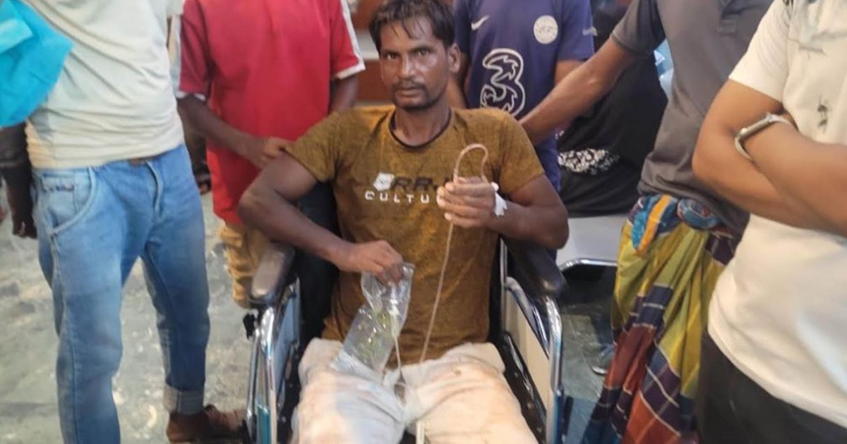 ভবনের সীমানাপ্রাচীর ধসে চাপা পড়লেন ৫ শ্রমিক, একজনের মৃত্যু