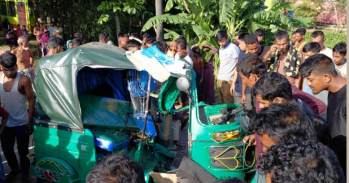 ট্রাক-অটোরিকশার সংঘর্ষে মা-মেয়েসহ নিহত ৩