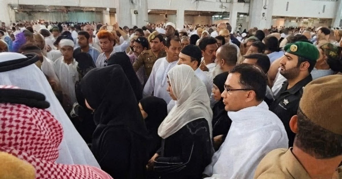 ২০ অক্টোবর  সপরিবারে ওমরাহ পালনে যাবেন তারেক রহমান