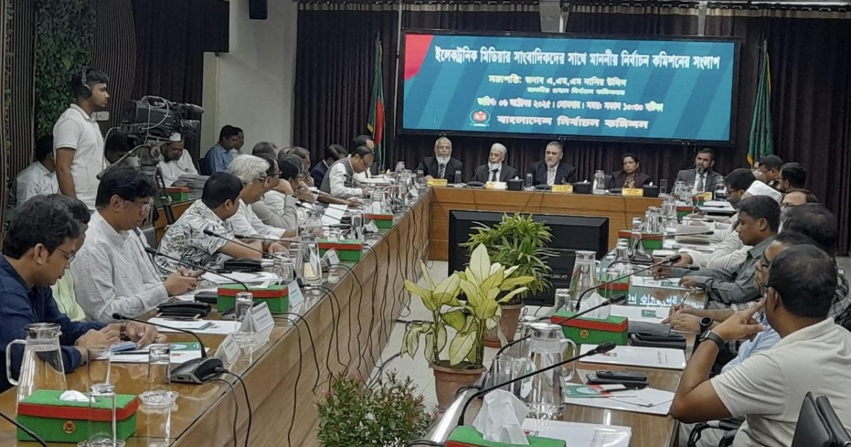 ‘এআই-ভিত্তিক অপপ্রচার ও গুজব মোকাবিলাই বড় চ্যালেঞ্জ’