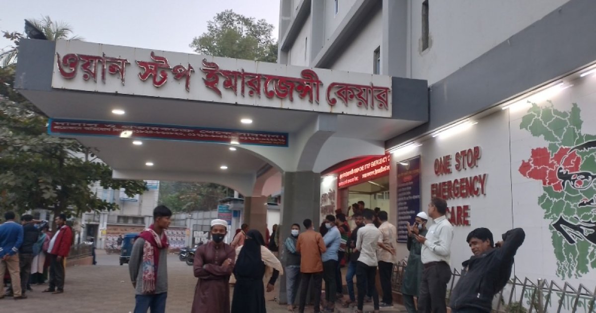 চট্টগ্রামে বাসচাপায় পোশাকশ্রমিকের মৃত্যু