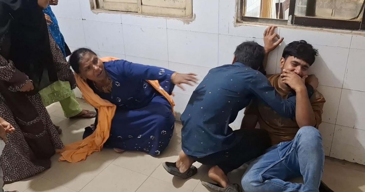 টাঙ্গাইলে পিকআপ ও ট্রাকের সংঘর্ষে দুই শ্রমিক নিহত