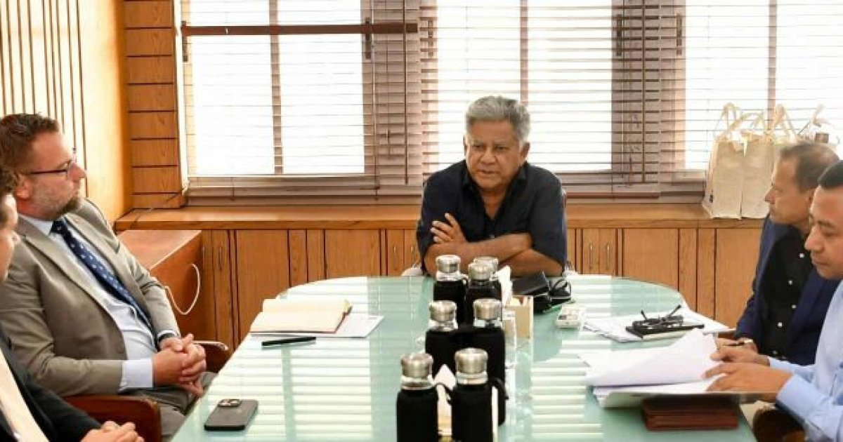 নৌপরিবহণ উপদেষ্টার সাথে ডেনমার্কের রাষ্ট্রদূতের সৌজন্য সাক্ষাৎ