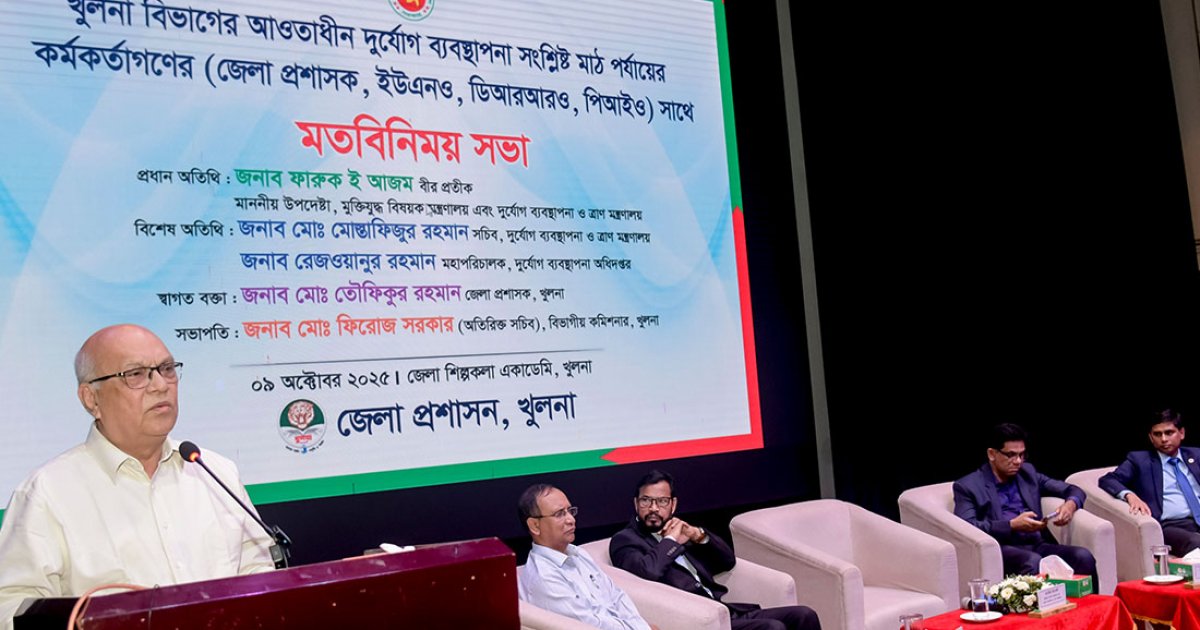 এই দেশটা আমাদের, সকলে মিলে সামনে এগিয়ে নিতে হবে: উপদেষ্টা