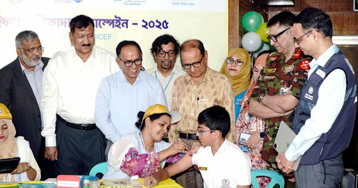টাইফয়েড প্রতিরোধে সবাইকে সতর্ক থাকার আহ্বান