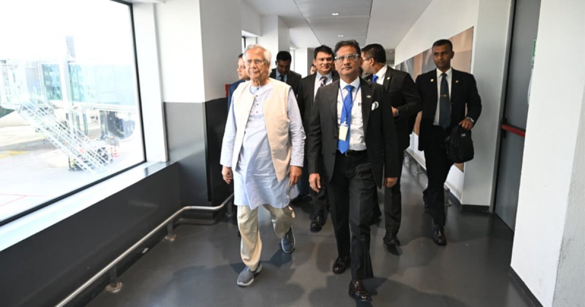 ইতালি পৌঁছেছেন প্রধান উপদেষ্টা