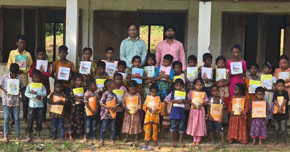 দুই বছর পর বিদ্যালয়টি আবারও চা বাগানের শিশুদের কোলাহলে মুখরিত
