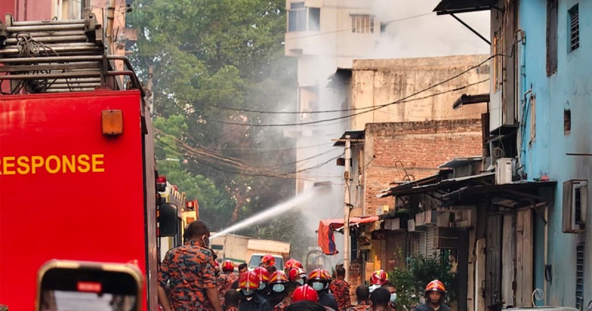 মিরপুরে আগুন: আলামত সংগ্রহ করছে সিআইডি