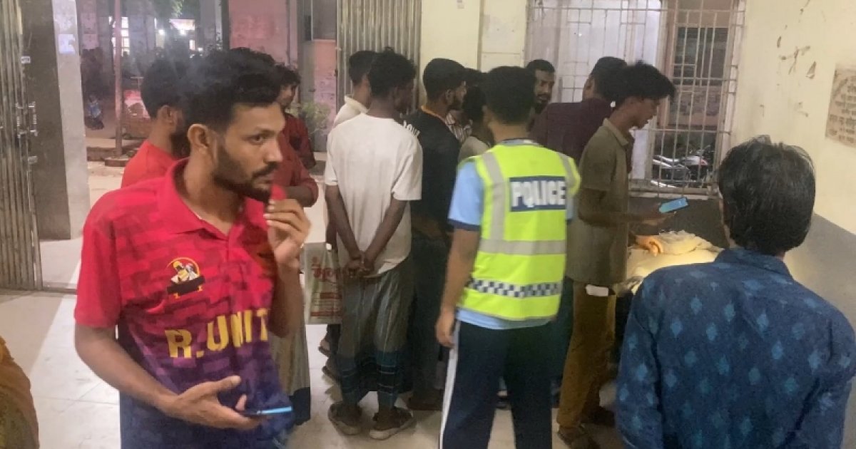 বড় ভাইয়ের চাপাতির কোপে ছোট ভাই নিহত