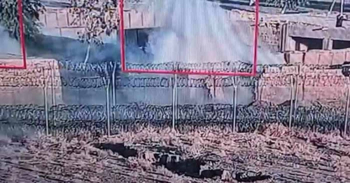 কাবুল ও কান্দাহারে হামলার পর আফগানিস্তানের সঙ্গে অস্থায়ী যুদ্ধবিরতি ঘোষণা পাকিস্তানের