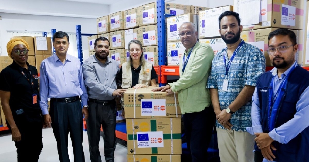 মাতৃমৃত্যু রোধে রোহিঙ্গা শরণার্থী ক্যাম্পে চিকিৎসা সামগ্রী হস্তান্তর