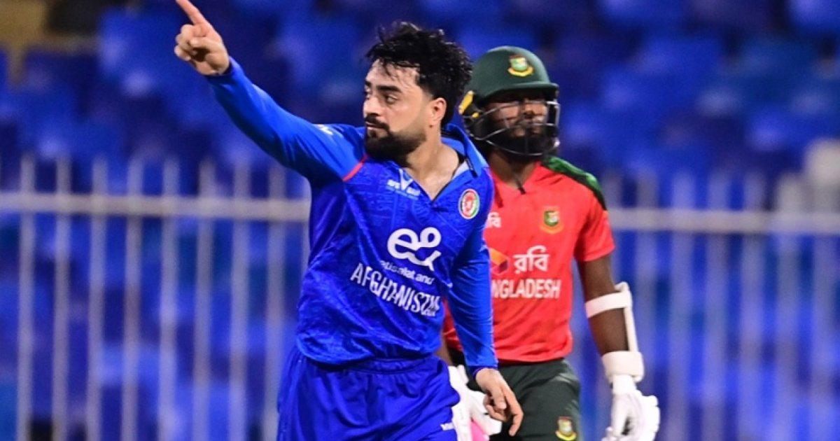 বাংলাদেশকে হোয়াইটওয়াশের পর ওয়ানডের শীর্ষ বোলার এখন রশিদ