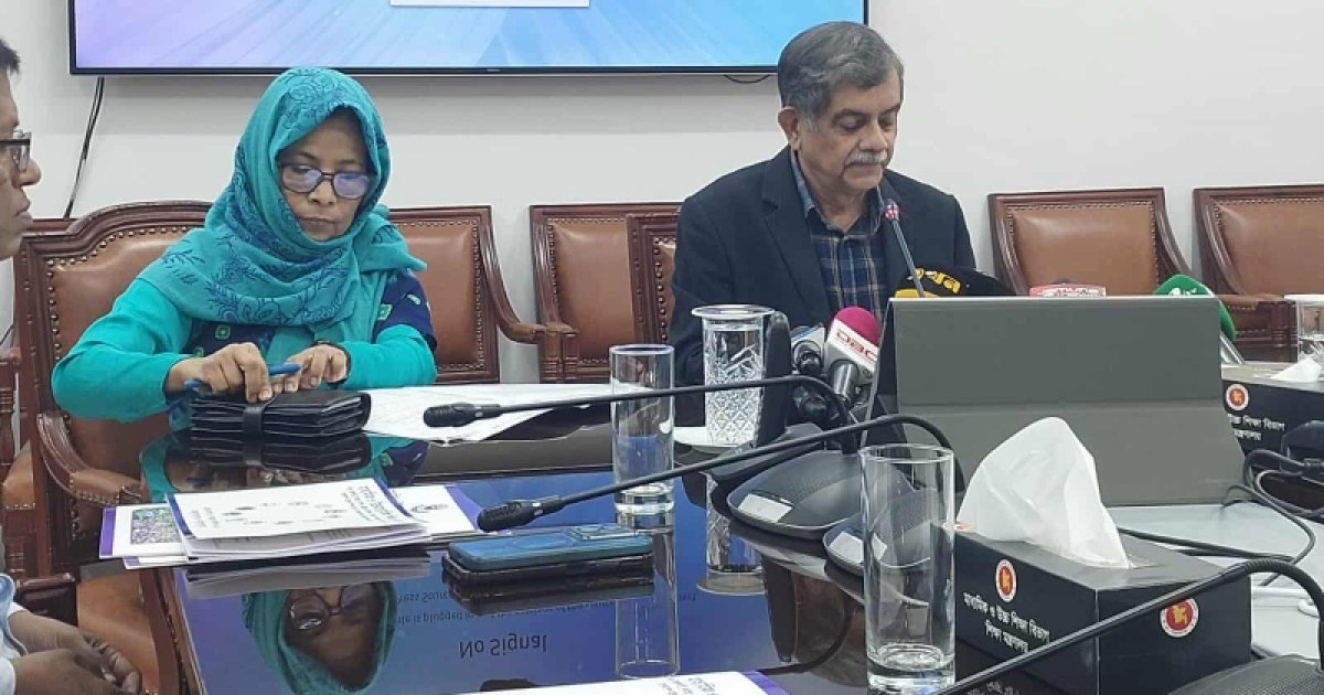 শিক্ষকদের বাড়িভাড়া ৫ শতাংশ বাড়ানো নিয়ে আলোচনা চলছে: শিক্ষা উপদেষ্টা