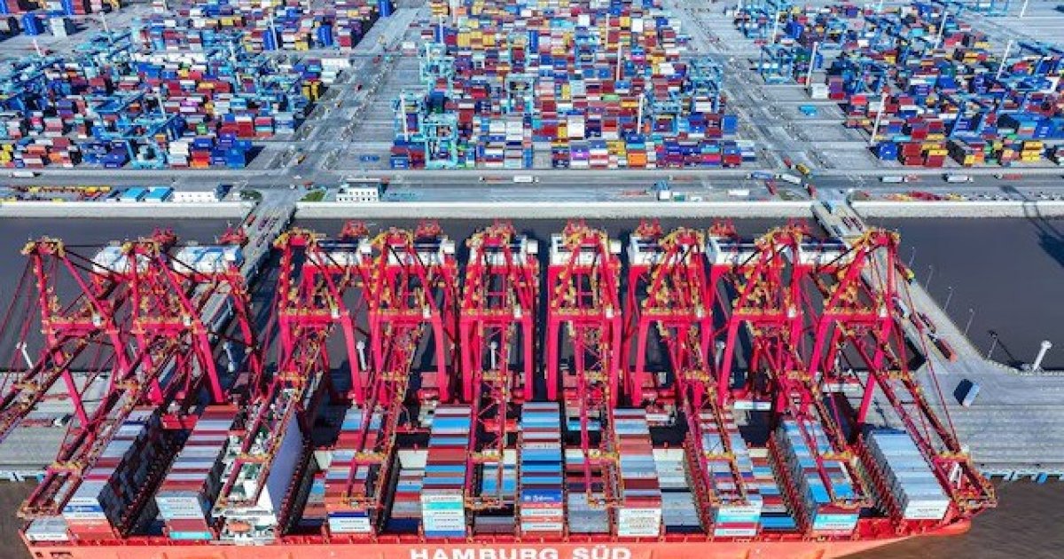 বাণিজ্যে অচলাবস্থার জন্য চীনকেই দায়ী করলেন ট্রাম্প