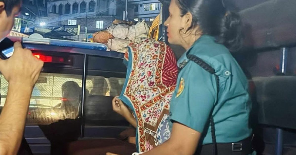 ছাত্রী পুলিশ হেফাজতে, সন্দেহভাজন দুজন শনাক্ত