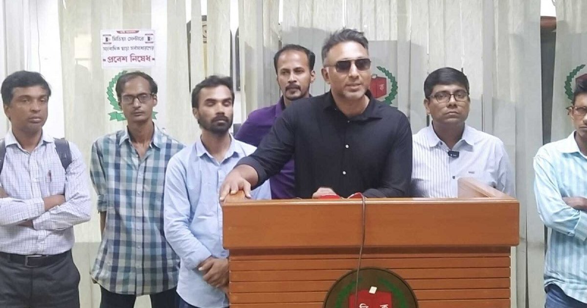 ‘বর্তমান সরকার এনসিপির নেতাকর্মীদের বগলে নিয়ে ঘুরছে’