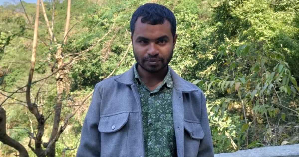 চাকসুর নবনির্বাচিত এক সদস্যের স্ট্যাটাস ঘিরে বিতর্ক, শপথ বর্জনের হুমকি