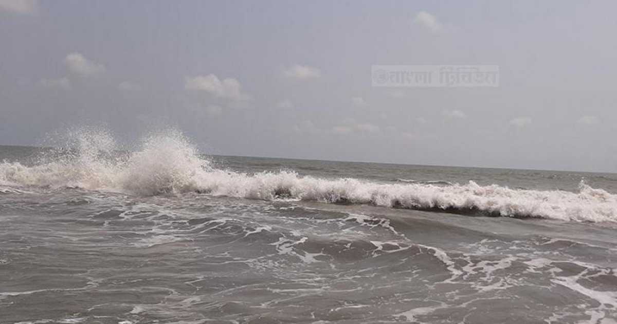গভীর নিম্নচাপ ঘূর্ণিঝড়ে পরিণত, বন্দরে ২ নম্বর হুঁশিয়ারি সংকেত