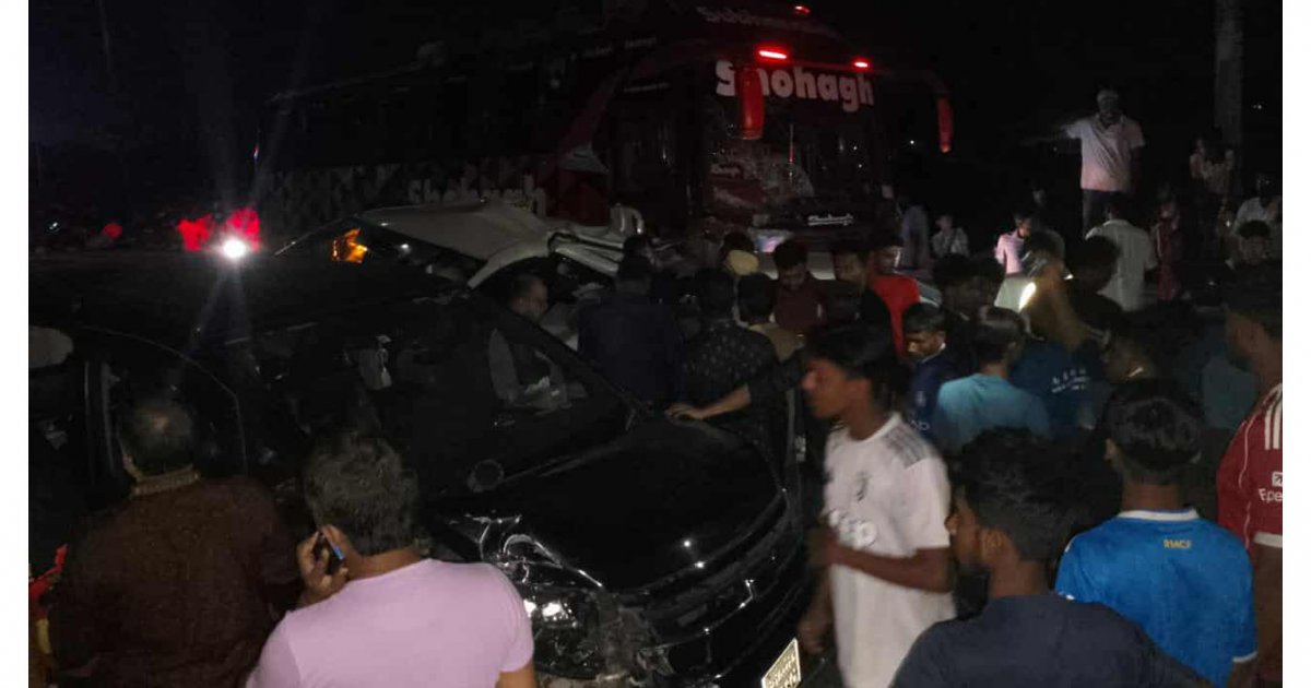 মাওয়া এক্সপ্রেসওয়ের তিন স্থানে দুর্ঘটনা, ৫ গাড়ির সংঘর্ষ