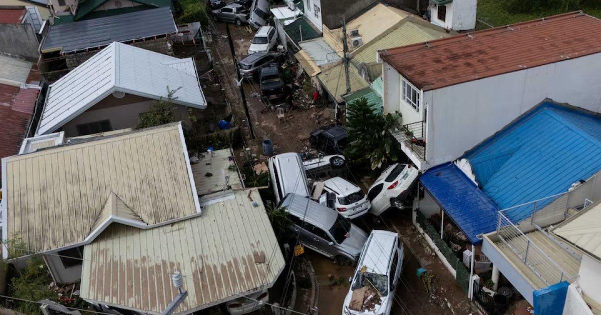 ইন্দোনেশিয়ায় কালমেগির আঘাতে মৃতের সংখ্যা বেড়ে ১১৪