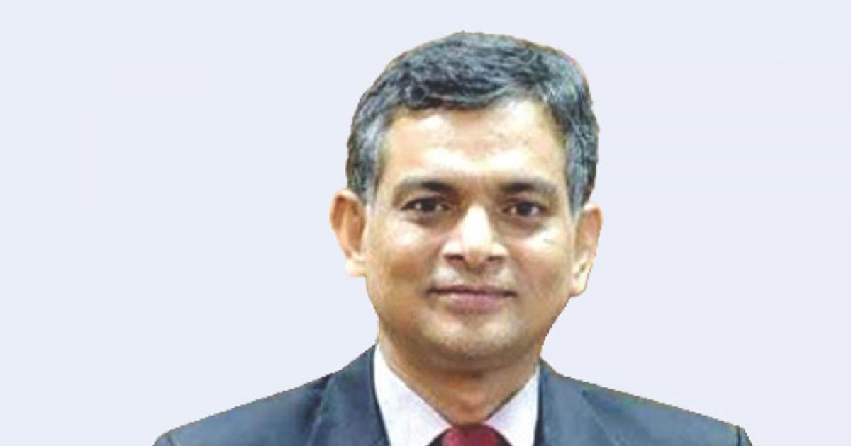 স্বেচ্ছায় চাকরি ছাড়লেন ট্যারিফ কমিশনের চেয়ারম্যান মইনুল খান