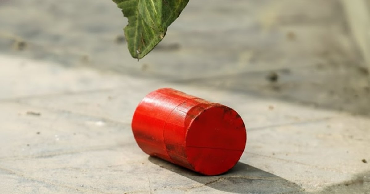 শাহবাগের ছবির হাটে ককটেল বিস্ফোরণ