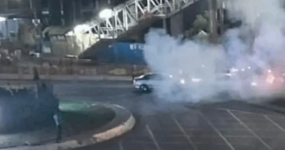 কাওরান বাজার মেট্রো স্টেশনের নিচে ককটেল বিস্ফোরণ