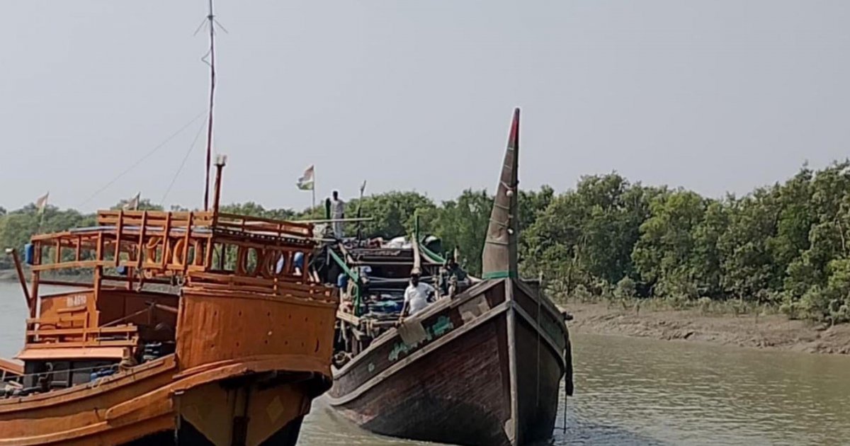 ২৯ জেলে-মাঝিকে ধরে নিয়ে গেছে ভারতীয় কোস্টগার্ড