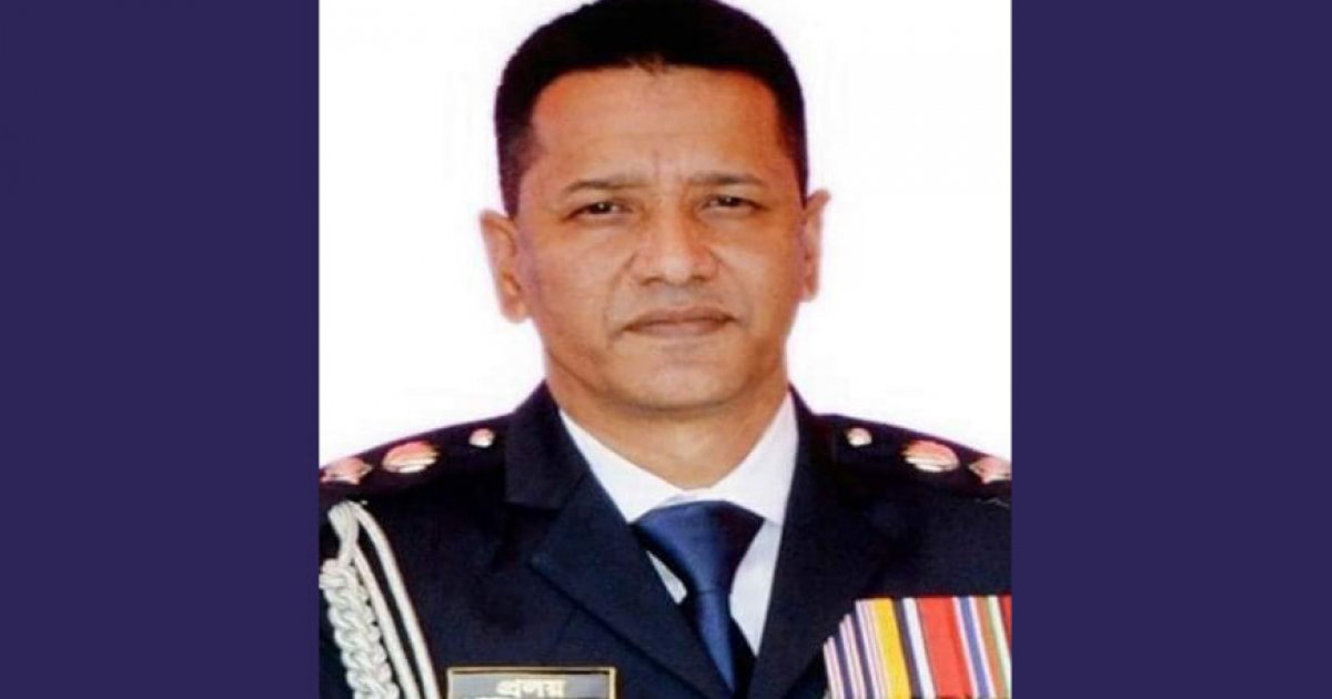 যশোরের সাবেক এসপি প্রলয় কুমারের বিদেশ যেতে নিষেধাজ্ঞা