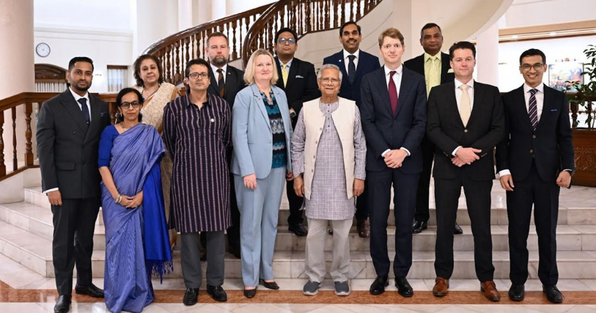 এপিএম টার্মিনালসের বিনিয়োগ বাংলাদেশের জন্য নতুন সূচনা করেছে: প্রধান উপদেষ্টা