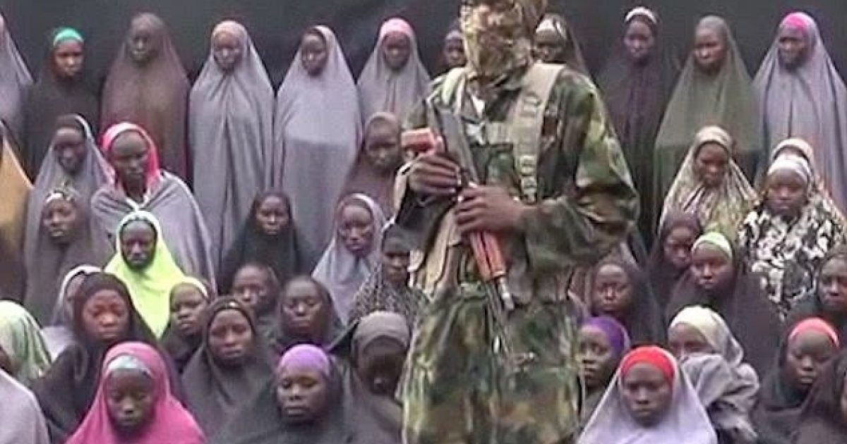নাইজেরিয়ার স্কুলে বন্দুকধারীদের হামলায় শিক্ষক নিহত, অপহৃত বহু ছাত্রী