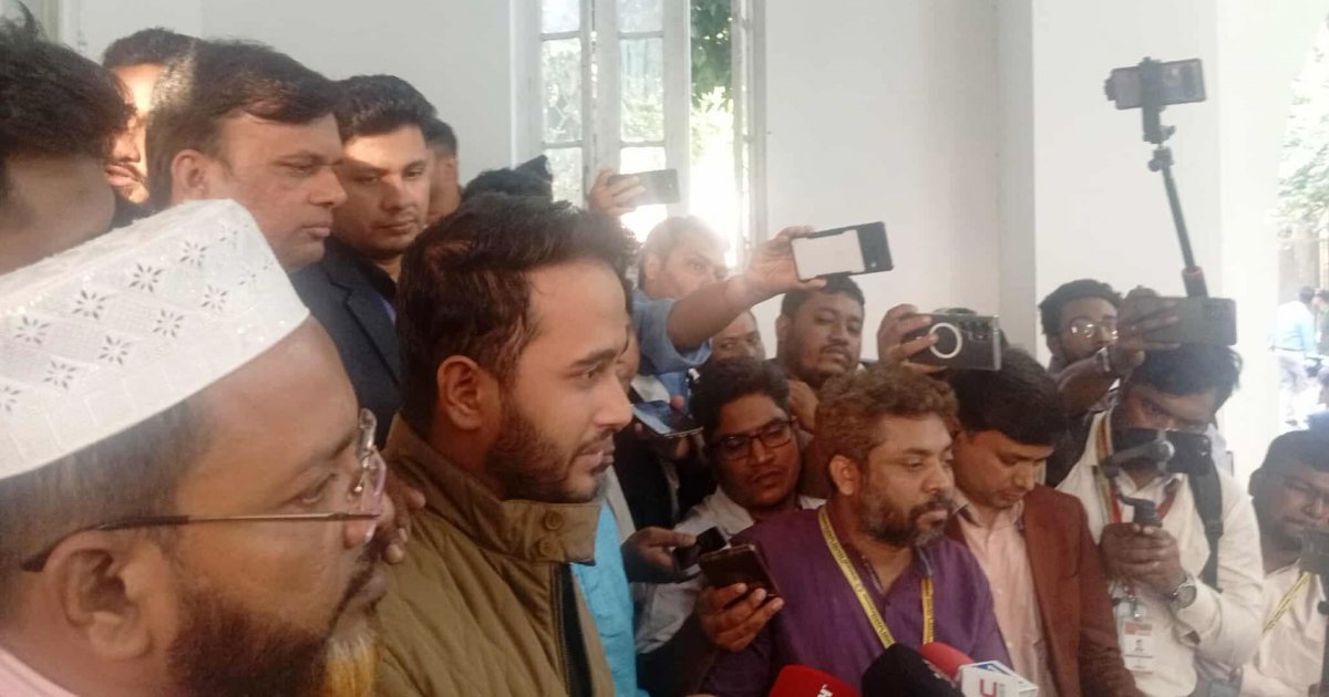 শেখ হাসিনাকে দেশে এনে ফাঁসি কার্যকর করতে হবে: মীর স্নিগ্ধ