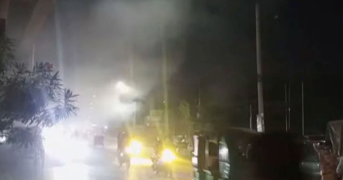 পল্লবী থানার সামনে ককটেল বিস্ফোরণ