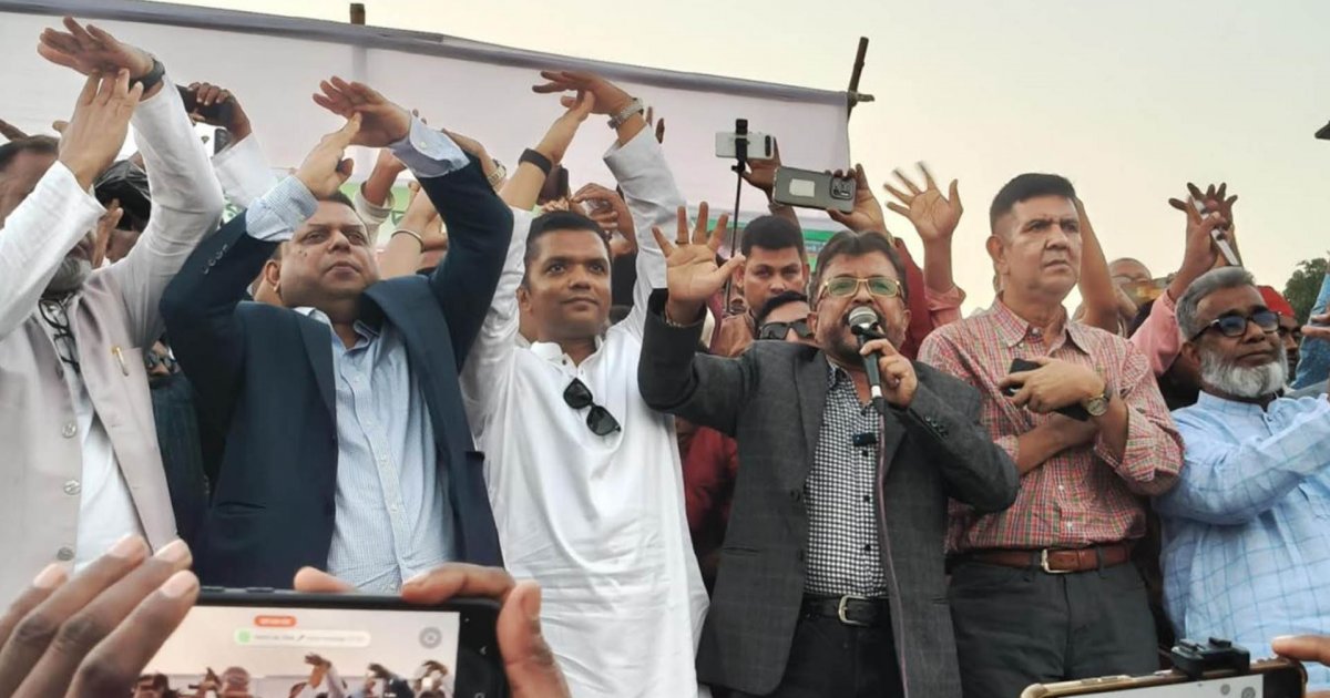 এক মঞ্চে দাঁড়িয়ে বিএনপির মনোনয়নবঞ্চিত সাত নেতার ‘রিভিউ আবেদন’