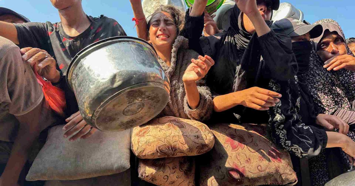 গাজায় ইসরায়েলি বিমান হামলায় নিহত ১০ ফিলিস্তিনি