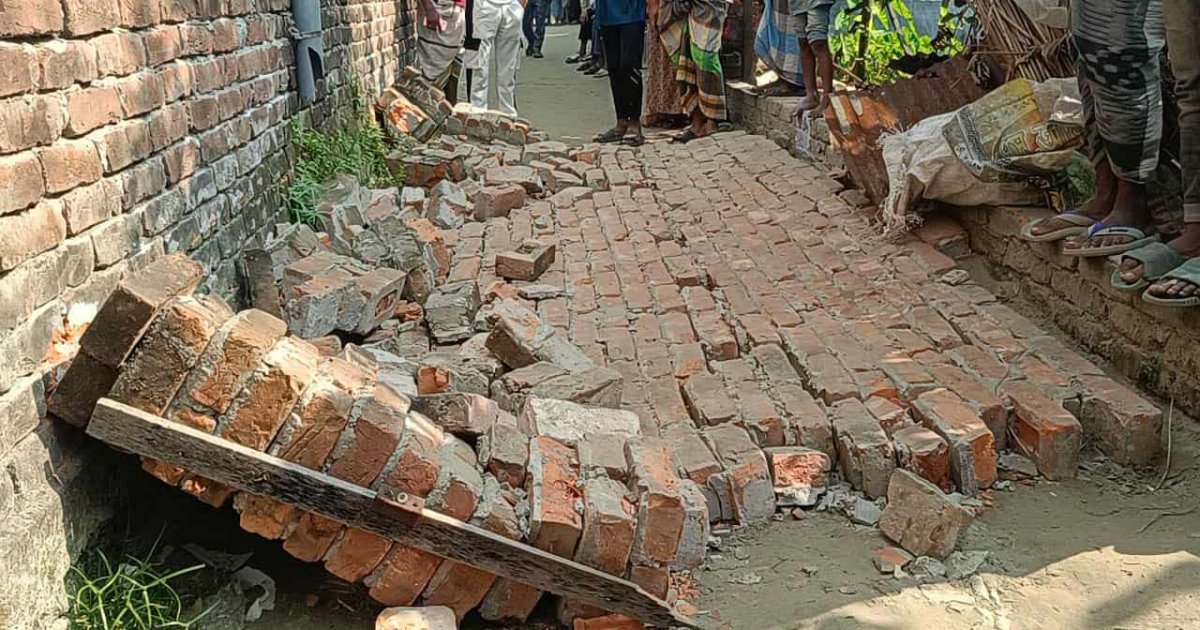 নারায়ণগঞ্জে ভূমিকম্পে দেয়াল ধসে নবজাতকের মৃত্যু, আহত ২