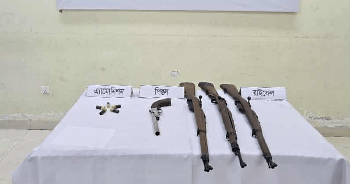 রাজধানীর তুরাগে সেনা অভিযানে অস্ত্র গোলাবারুদ উদ্ধার