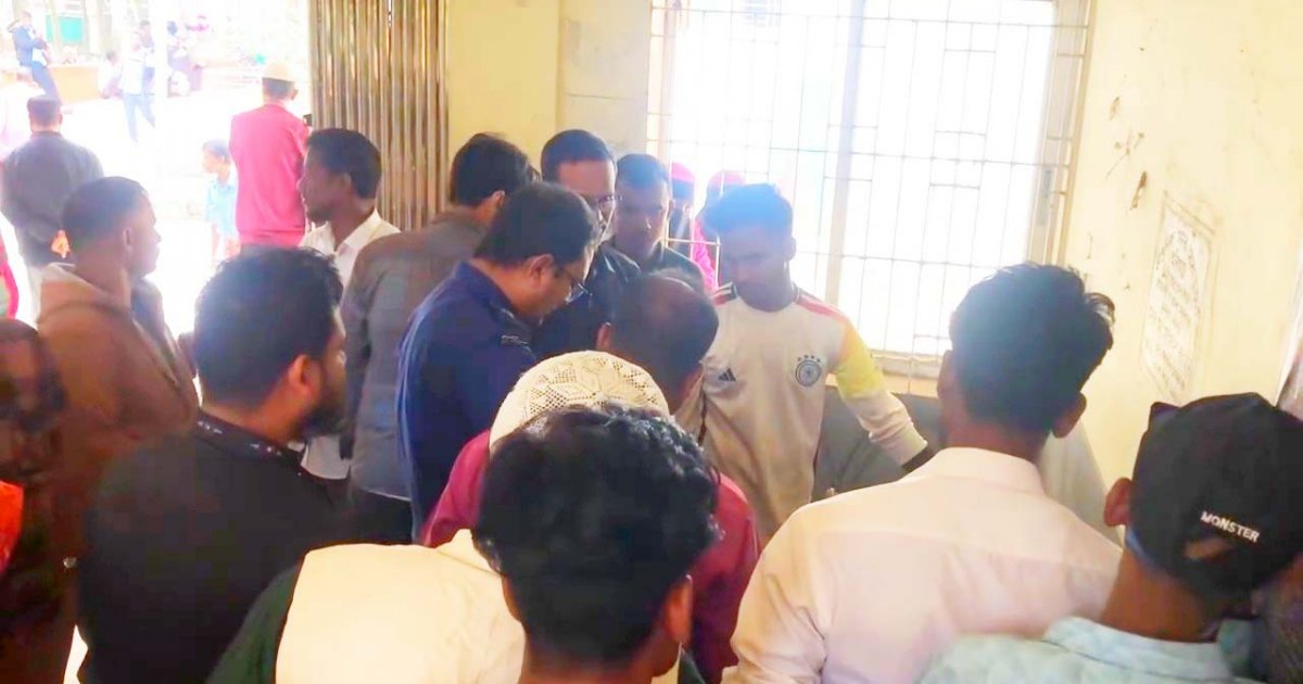 হাওরের জমিতে বাঁধ দেওয়াকে কেন্দ্র করে কৃষককে হত্যা