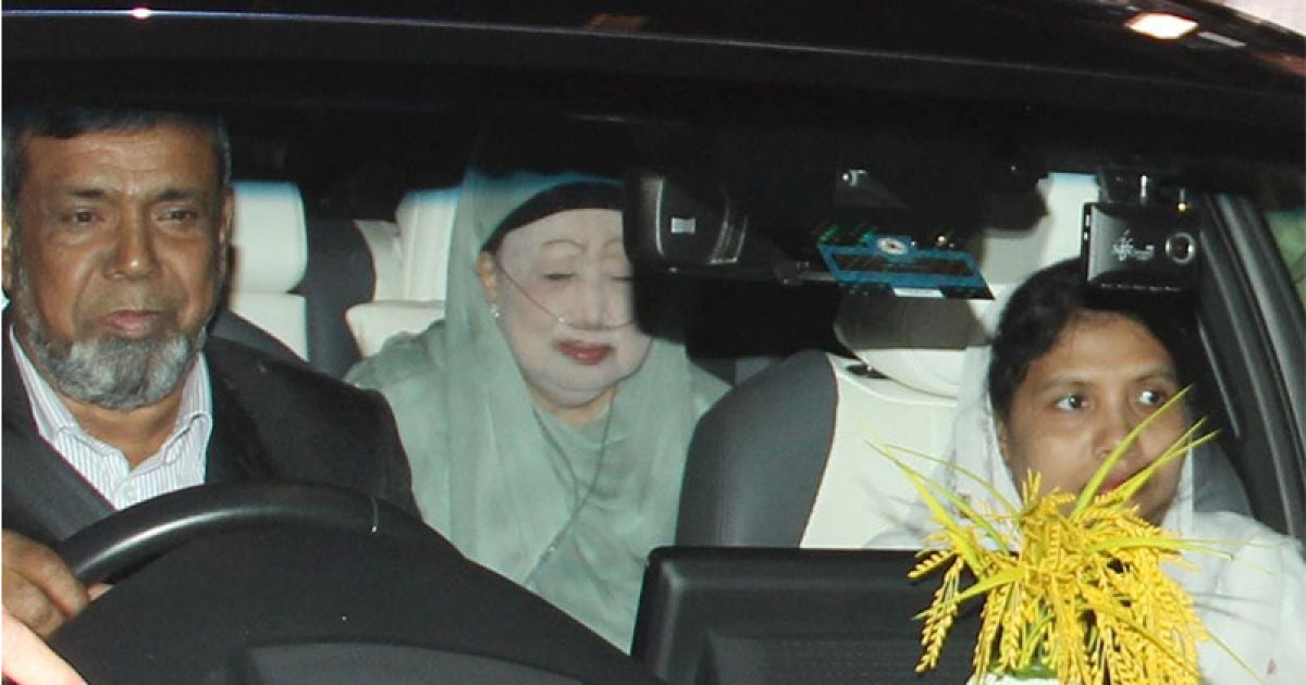 হাসপাতালে ভর্তি হয়েছেন খালেদা জিয়া