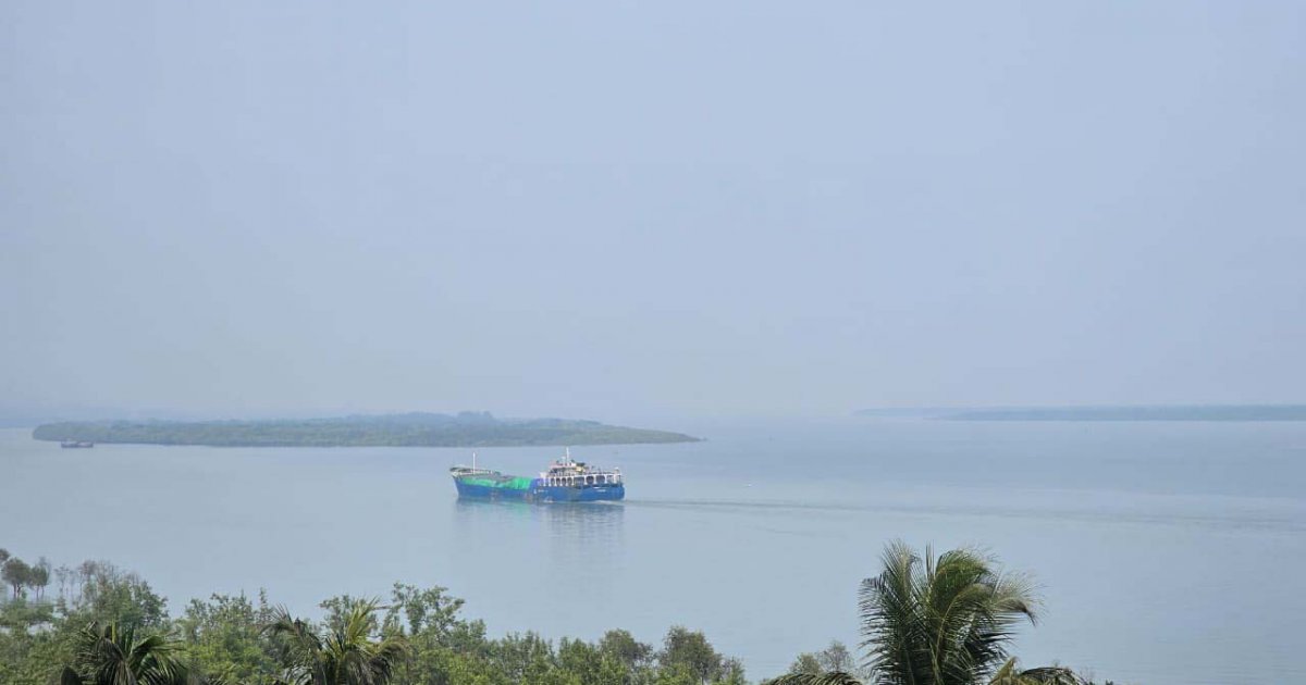 মিয়ানমার সীমান্তে ইয়াবাসহ তিন মাদক পাচারকারী আটক