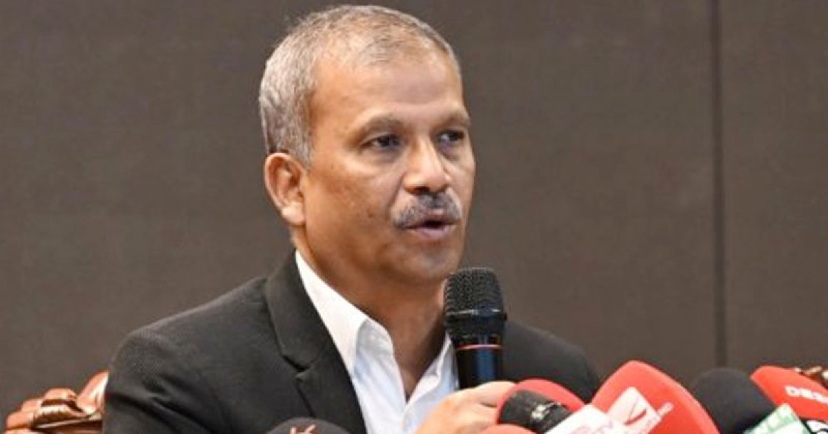 ৪ বিষয়ে কীভাবে একটি গণভোটের সিদ্ধান্ত নিতে হবে জানালেন আসিফ নজরুল