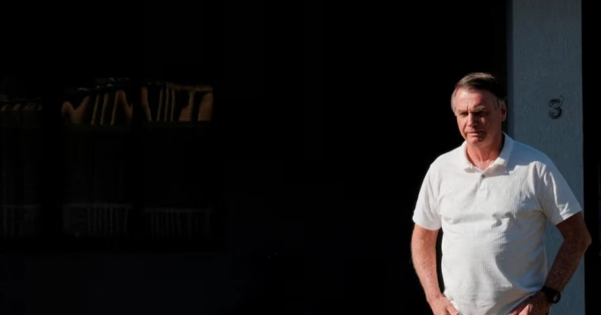 ব্রাজিলে বলসোনারোকে ২৭ বছরের কারাদণ্ড শুরুর নির্দেশ