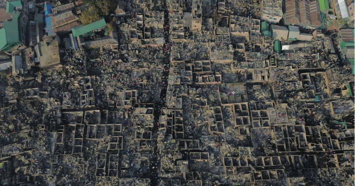 ১৬ ঘণ্টা পর সম্পূর্ণ নিভলো কড়াইল বস্তির আগুন