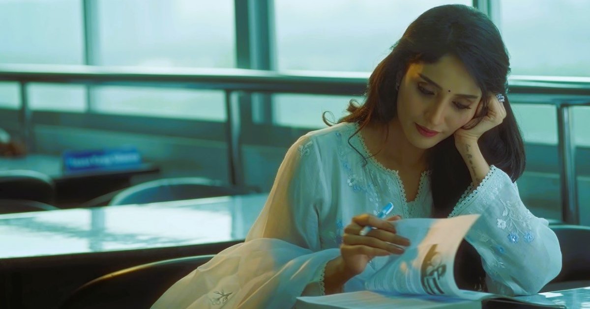 বুধবার রাতে ‘থার্সডে নাইট’!