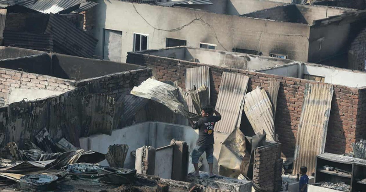 প্রাণ ছাড়া কিছুই অবশিষ্ট নেই ক্ষতিগ্রস্ত বস্তিবাসীর