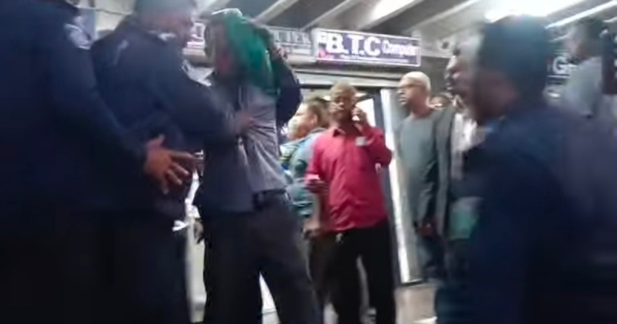 ফরিদপুরে সমবায় ব্যাংকের সাবেক চেয়ারম্যান ফয়েজ গ্রেফতার