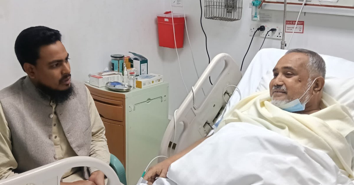 হাসপাতালে চিকিৎসাধীন জামায়াত নেতা তাহেরের শয্যাপাশে এনসিপির আখতার